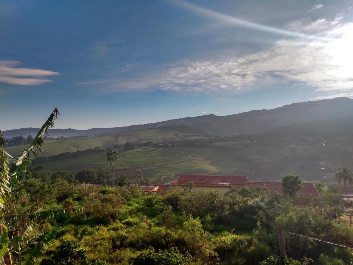 Chale Nascer Do Sol Vila São Tomé das Letras Exterior foto